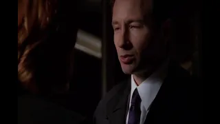 The X-Files: “Rush” (7x05) Mulder and Scully gazing at each other while talking about a case