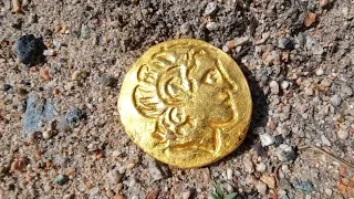 Sensational find! Gold coin after 5000 years in the earth was found!!!