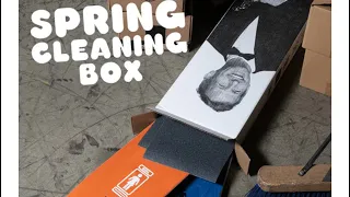 Crailtap Spring Cleaning Mystery Box. Girl ? Chocolate ? What did we get?