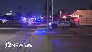 Police shoot, kill shoplifting suspect in west Phoenix