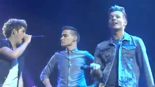 One Direction She's not afraid live