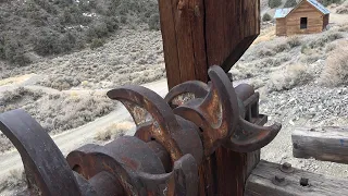 Exploring the Pine Grove ghost town in Nevada