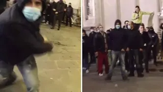 Firenze, il videoreporter preso a legnate mentre riprendeva gli scontri in piazza