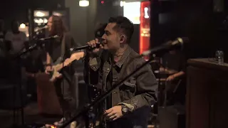 Minq Live With Andra and The BackBone