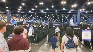 Sargeant Slaughter and Kyle MacLachlan signing autographs at Comicpalooza 2022 (from a distance)