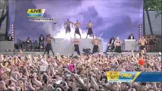 Lady GaGa - Bad Romance - Live at Good Morning America