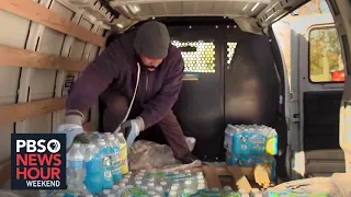 Benton Harbor, Michigan, volunteers step up to deliver bottled water amid crisis
