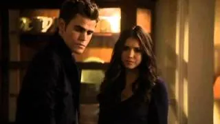 TVD 2X01 Stefan Elena. Katherine pretends to be Elena. Damon tells Stefan he kissed her