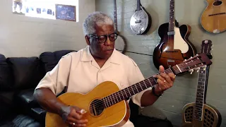 🎸 Blues Chronicles #5: Charley Patton - Guitar History Lesson - Reverend Robert Jones