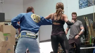 Halle Berry training action stunts for 'John Wick 3' Behind The Scenes