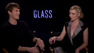 Glass || Spencer Treat Clark & Anya Taylor Joy Generic Junket Interviews || #SocialNews.XYZ