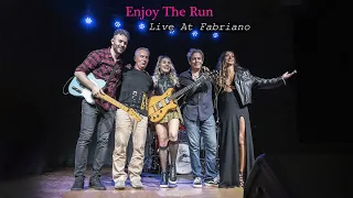 ENJOY THE RUN  (Live In Italy)