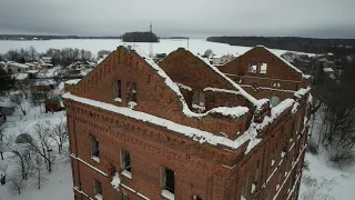 Мельница Купцов Бобровых на реке Протве, около деревни Юрятино Калужской области.