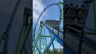 Ich teste eine der weltweit höchsten Looping Achterbahnen der Welt 😱🎡😍 würdet ihr euch trauen?😮