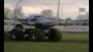 Peterborough Truckfest Huge Bigfoot 17 Monster Truck Jump