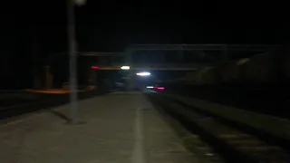 ЭП1П-030 с фирменным поездом №643 Кисловодск-Адлер прибывает на станцию Невинномысск
