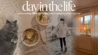DAY IN THE LIFE | frosty morning, farm shops, home organisation & cooking a cosy soup!