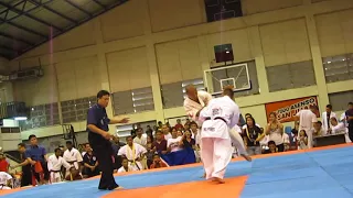 KANCHHA LAL WAIBAカンチヤ ラル ワイバ vs Sensei Artemio Mancol(Philippine) 1st All Asia kyokushin karate 2011