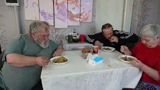 Шикарный обед от сынули-красотули для родителей с мясом говядины киви и свинины Обедаем вкусно