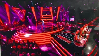 Quincy, onverwachts optreden bij de blind auditions van Bobby in The Voice Kids.