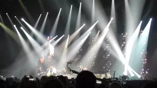 I Saw Her Standing There - Paul McCartney + Dave Grohl - The O2, London - 23/05/2015