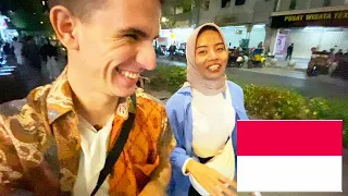 Indonesian Girl Takes Me Out in Jogja 🇮🇩