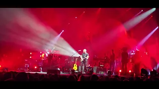 Brit Floyd "Sorrow"