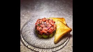 Тартар из лосося и авокадо😋🥑