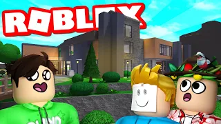 KAMRATERNA FLYTTAR TILL DERAS NYA HUS I ROBLOX BLOXBURG