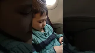 Вова первый раз в самолёте