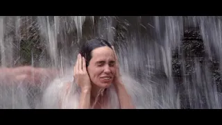 O Som ao Redor (2012) - Cena da cachoeira