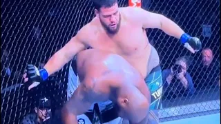 #11 Tai (Bam Bam) Tuivasa KO’s #3 Derek (The Black Beast) Lewis | UFC 271 |