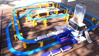 Plarail mega station building ☆ I ran a lot of Japanese Shinkansen, JR, and limited express trains!