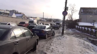 Автозаторы возле центрального рынка Василькова.Мэр Сабадаш и полиция не реагируют.