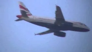 British Airways A319-111 final Approach Into London , Heathrow .