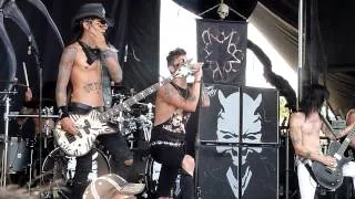 Black Veil Brides - Wretched and Divine - Live 8-3-13 Vans Warped Tour