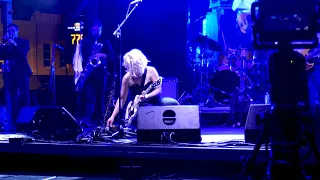 Samantha Fish - "Somebody's Always Trying" - Paola Roots Fest, Paola, KS  - 08/23/19