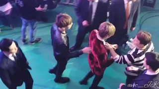 MGA 2018 181106 TAEKOOK MOMENT ( vid by avec_JK )