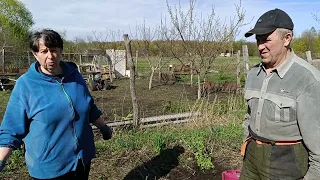 Перевезли вещи из Белгорода в новый дом.Сразу за работу, собираем мебель.Переезд в деревню.