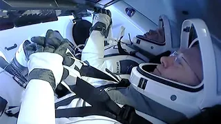 Chris Hadfield breaks down the SpaceX Dragon capsule's return to Earth