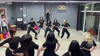 Wannabe itzy cover by I-Queen from Thailand(day1)