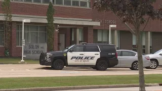 Police apprehend Solon High School student carrying airsoft gun