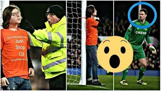 Everton vs Newcastle 1.0 | 😱 Fan ties Himself to Goal Post | Protestor tied himself to a goal post