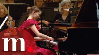 Alma Deutscher with Jane Glover - Alma Deutscher: Piano Concerto at Carnegie Hall
