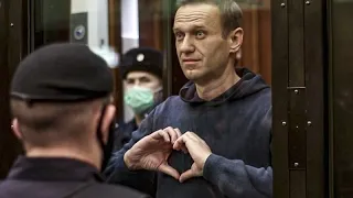 Opositor russo Alexei Navalny condenado a 19 anos de prisão