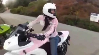 Girls on motorcycles. Девушки на мотоциклах. Девушки байкеры.