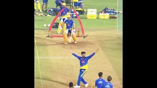 | Jadeja demanding dhonis wicket forcefully |