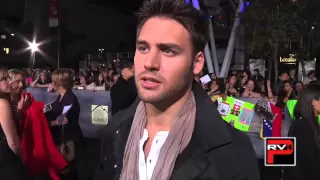 Ryan Guzman shows off his abs and becomes team Jacob!