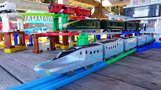 Plarail  Station  Shinkansen & JR Train☆Thomas, Chuggington and others ran the colorful rail course!