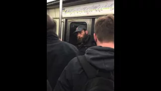 Agression dans le métro au couteau